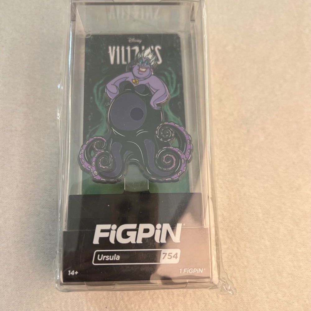 FiGPiN Disney Villains Ursula #754 – Sealed – Collector Display Case – Free Ship
